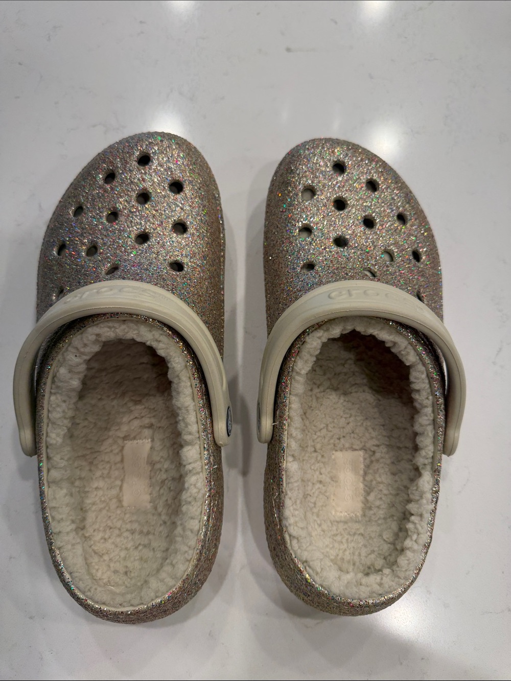 Crocs Glitter and Sherpa Lined - Gold Sparkle Women’s 8 Men’s 6